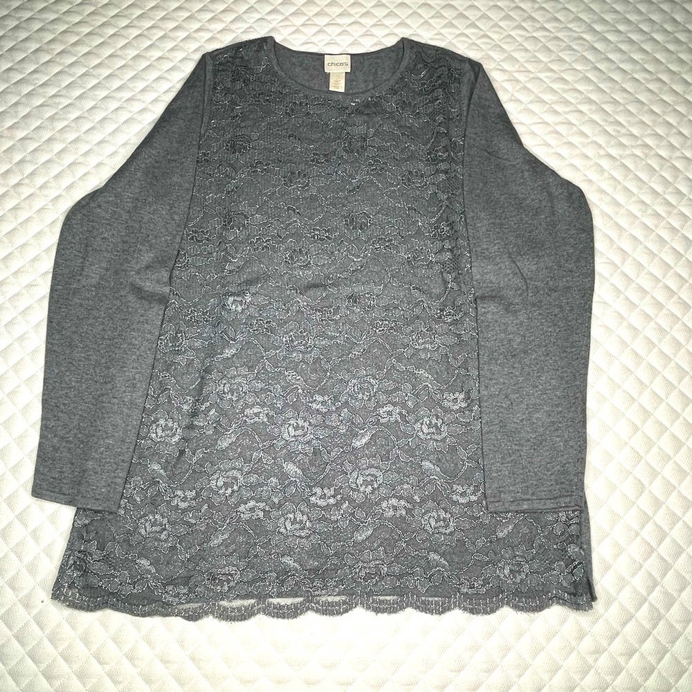 Chico’s Lace-front Tunic Sweater in Medium Gray